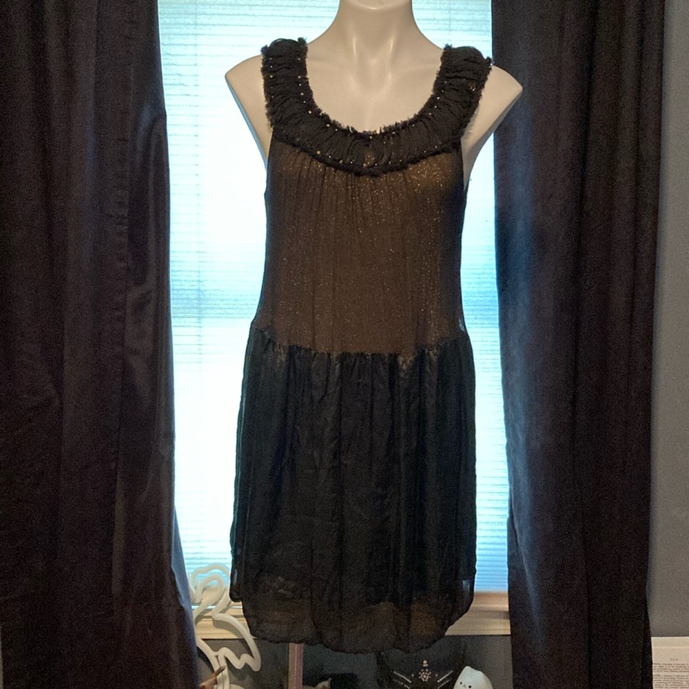 BCBGMAXAZRIA silk over sparkle gold poly fit to figure studded neckline dress 6